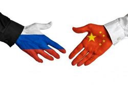 Nga và Trung Quốc ký nhiều nghị định thư mới, dòng chảy thương mại tăng trưởng mạnh