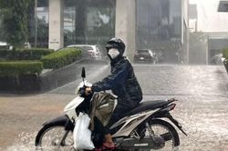 Miền Bắc, miền Trung mưa đến bao giờ?