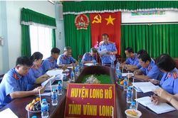 VKSND tỉnh Vĩnh Long kiểm tra công tác 6 tháng năm 2023