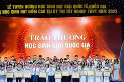 Học sinh có thành tích cao trong học tập sẽ được tỉnh Nghệ An tuyên dương trong năm 2023
