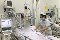 Triệu chứng khi bị ngộ độc botulinum là gì?