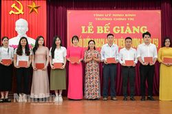 Bế giảng Lớp bồi dưỡng ngạch chuyên viên và tương đương K59