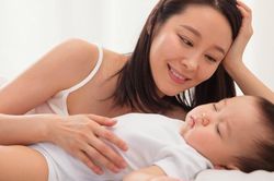 5 lưu ý để không thiếu ngủ trầm trọng khi lần đầu làm mẹ