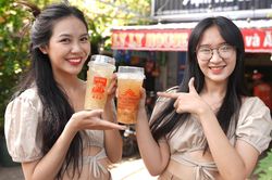 Tiệm trà mãng cầu bán mỗi ngày gần 1.000 ly ở TP.HCM