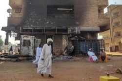 Tình hình Sudan: Lệnh ngừng bắn bị vi phạm, Mỹ cảnh báo hậu quả
