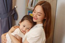 Lan Phương 'tan chảy' trước câu nói của nhóc tỳ
