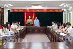 Thảo luận, cho ý kiến hoàn thiện bản thảo sách lịch sử Đảng bộ tỉnh