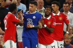 Sao Chelsea cay cú khi MU ăn mừng bàn thắng