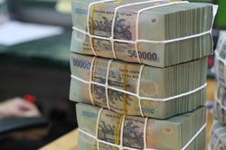 Ngân hàng niêm yết lãi suất huy động dưới 6 tháng chỉ còn 3,9%