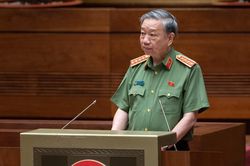 Bộ trưởng Bộ Công an nêu lý do cấp thiết phải sửa Luật Công an nhân dân trước Quốc hội