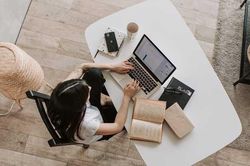 5 thói quen trong vô thức diễn ra hàng ngày gây suy nhược cơ thể