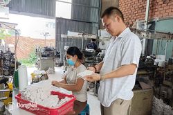 Thành danh từ sản xuất găng tay bảo hộ lao động