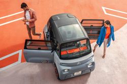 Thế giới đại đồng với xe điện mini