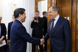 Nga tuyên bố sẵn sàng đàm phán về tình hình Ukraine
