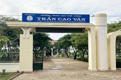 Thua chứng khoán, Thủ quỹ chiếm đoạt hơn 450 triệu đồng của trường học rồi giả bị trộm