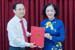 Điều động Phó Bí thư Thành ủy TPHCM Nguyễn Văn Hiếu giữ chức Bí thư Thành ủy Cần Thơ