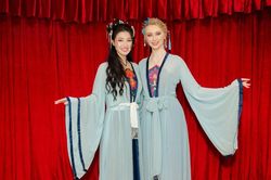 Á hậu Phương Nhi và Miss International Jasmin Selberg hóa thân thành chị em Thúy Kiều