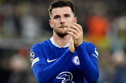 Chuyển nhượng 28/5: MU ra giá mua Mason Mount, Messi muốn Barca chiêu mộ cặp đôi Juventus
