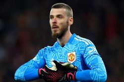 HLV Ten Hag có quyết định bất ngờ về tương lai của De Gea