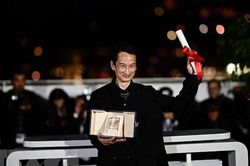 Trần Anh Hùng giành giải Đạo diễn xuất sắc nhất LHP Cannes 2023