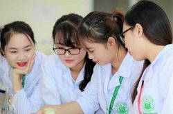 Tranh cãi xét tuyển y khoa bằng môn Văn: Bộ Y tế lên tiếng