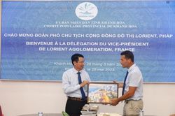 Ông Đinh Văn Thiệu tiếp đoàn công tác của Cộng đồng đô thị Lorient