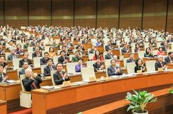 Nhận diện khó khăn để chung sức vượt qua