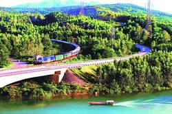 Đường sắt Thống Nhất đứng đầu các hành trình xe lửa tuyệt vời nhất thế giới