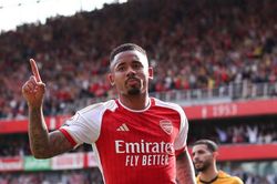 Arsenal thắng trận đậm nhất mùa giải