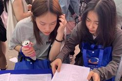 Ngành y khoa xét tuyển môn ngữ văn: Đề nghị các trường giải trình