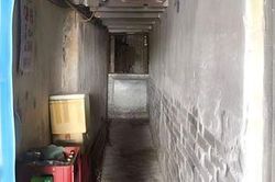 Những con ngõ 'ngày cũng như đêm' giữa phố cổ Hà Nội