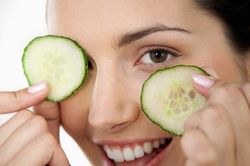 Những tác dụng làm đẹp từ trái dưa leo không phải ai cũng biết