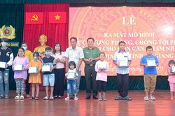 An Giang: Ra mắt mô hình 'Lực lượng phòng, chống tội phạm chăm lo cho con can, phạm nhân'