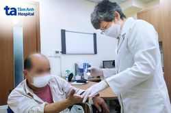 Thủ phạm khiến người đàn ông không thể đi đứng