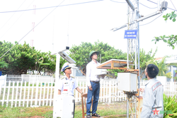 Những người cần mẫn đo gió, đong mưa