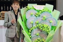 Hồ Văn Cường được fan tặng 120 triệu đồng