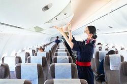 Bên trong máy bay chở khách đầu tiên do Trung Quốc sản xuất