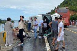 Xe chở đoàn rước dâu bị tai nạn nghiêm trọng trên cao tốc, nhiều người trọng thương