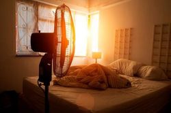 Cô gái chia sẻ mẹo dùng quạt giúp phòng mát lịm, thừa nhận 28 năm mới biết đến mẹo này