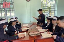 Người có uy tín - 'điểm tựa' trong công tác tuyên truyền ở vùng đồng bào dân tộc thiểu số