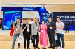 Đại diện Hội Doanh nhân Tư nhân Việt Nam tham dự InfoComm Asia 2023