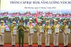 Hải Dương: Giám đốc Công an tỉnh được thăng cấp bậc hàm trước thời hạn