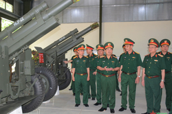 Thượng tướng Lê Huy Vịnh kiểm tra, làm việc với các đơn vị Cục Quân khí, Tổng cục Kỹ thuật
