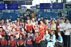 Đoàn Thể thao người khuyết tật Việt Nam lên đường sang Campuchia dự ASEAN Para Games 12
