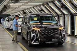 Loạt vấn đề nan giải vẫn đang đè nặng lên kinh tế Trung Quốc