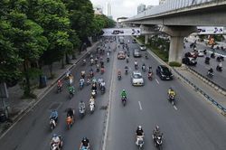 Đường Nguyễn Trãi sắp dựng 8 lô cốt, các phương tiện di chuyển thế nào?
