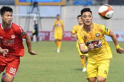 Chạm trán Đông Á Thanh Hóa, B.Bình Dương 'dựa lưng vào tường'