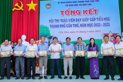 633 thầy cô đạt danh hiệu 'Giáo viên dạy giỏi' cấp TP Cần Thơ