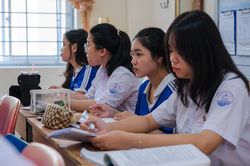 Phát huy sức mạnh tập thể sư phạm trường trong ôn thi tốt nghiệp