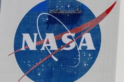 NASA lần đầu công khai về UFO và người ngoài hành tinh